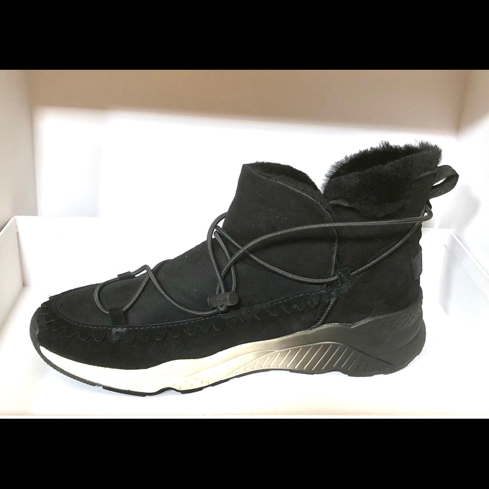 Ash Sneakers